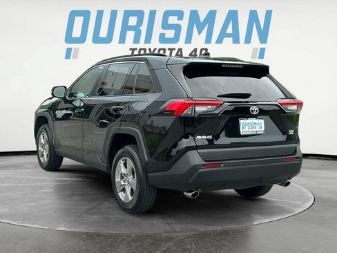Used 2024 Toyota RAV4 XLE AWD/4WD image 5