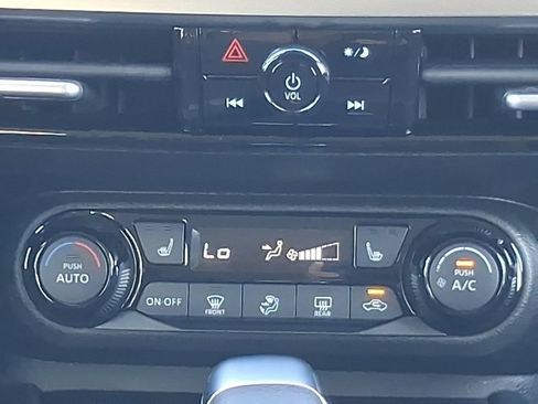 New 2026 Nissan Kicks SV w/ Cold Weather Package FWD image 5