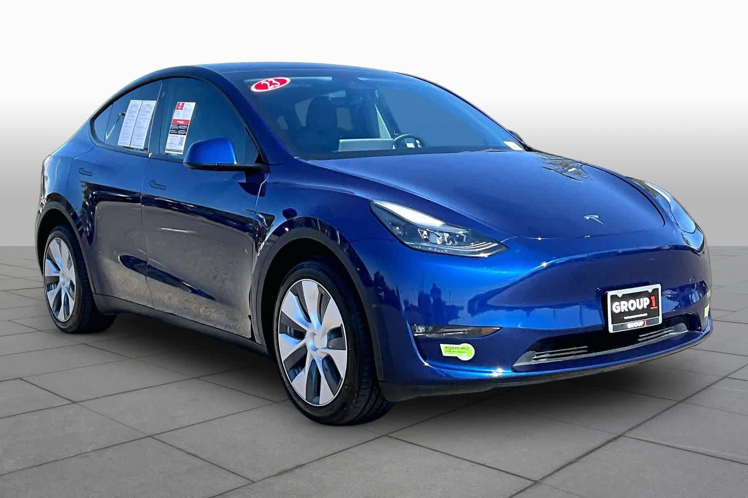 Used 2023 Tesla Model Y Long Range AWD/4WD image 2