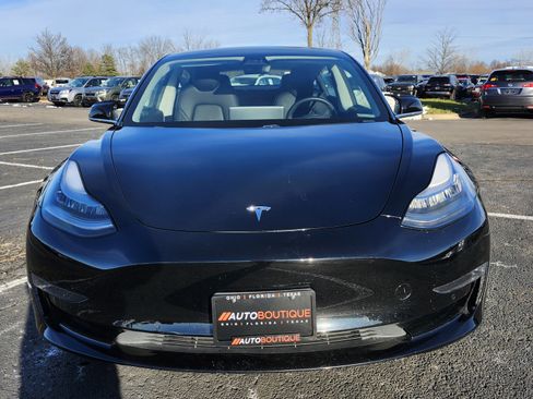 Used 2019 Tesla Model 3 Standard Range image 11