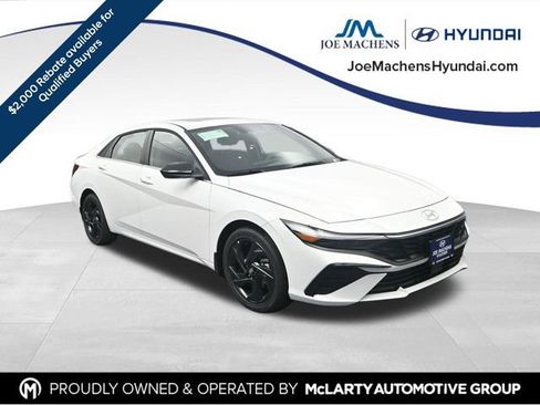 New 2026 Hyundai Elantra SEL Sport image 2