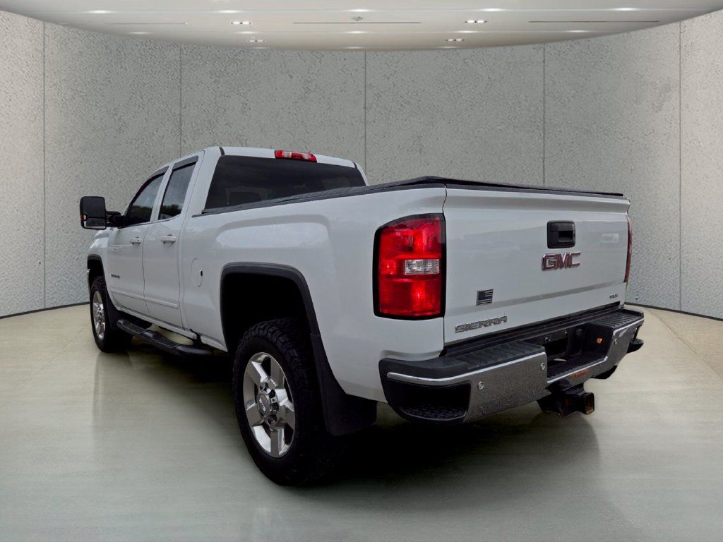 Used 2018 GMC Sierra 2500 SLE w/ HD SLE Preferred Plus Package AWD/4WD image 7