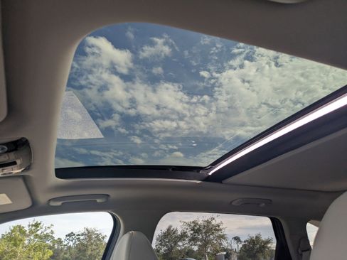 New 2026 Kia Sorento S w/ S Panoramic Sunroof Package FWD image 23