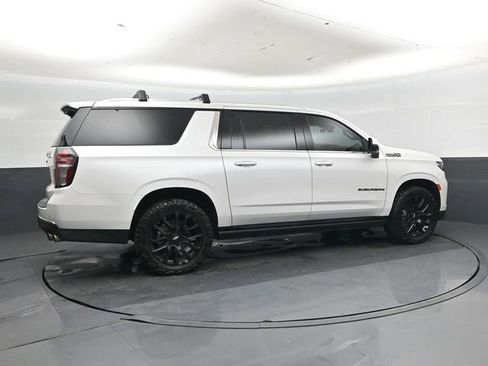 Used 2023 Chevrolet Suburban High Country AWD/4WD image 3