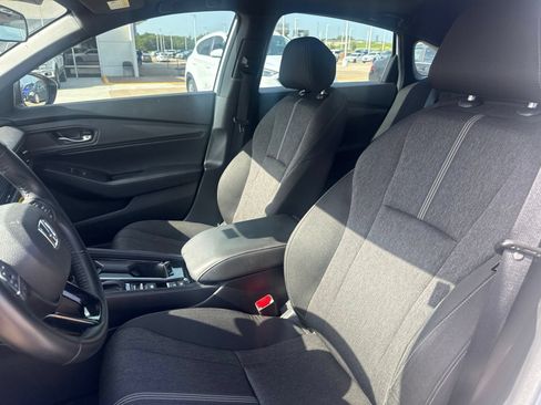 Used 2024 Honda Accord Sport image 9