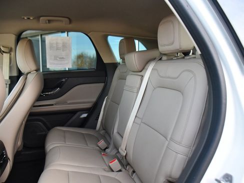 Used 2023 Lincoln Corsair Standard image 20