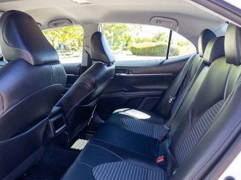 Used 2022 Toyota Camry SE image 26