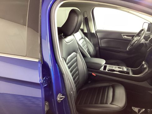 Used 2021 Ford Edge SEL w/ Convenience Package AWD/4WD image 8