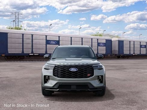 New 2027 Ford Explorer ST AWD/4WD image 3