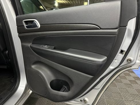 Used 2015 Jeep Grand Cherokee Altitude image 8