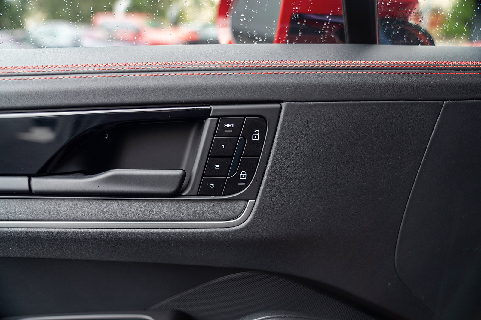 Certified 2025 Porsche Cayenne GTS AWD/4WD image 19