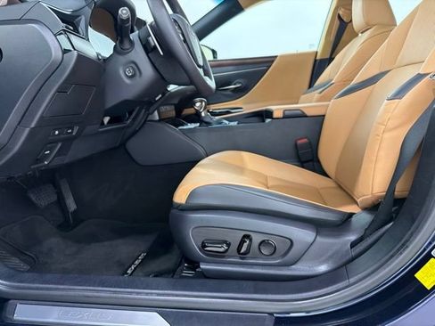 Used 2023 Lexus ES 350 w/ Premium Package FWD image 14