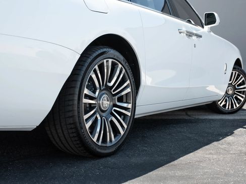 Used 2021 Rolls-Royce Ghost AWD/4WD image 41