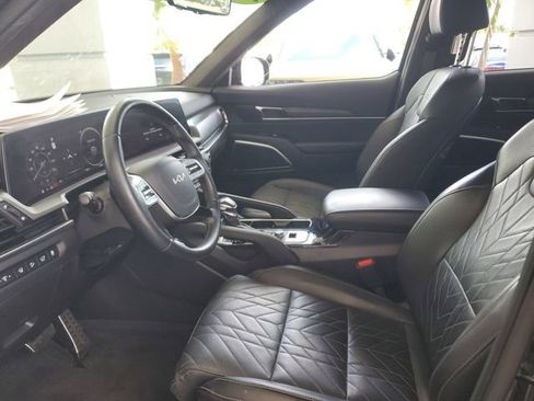Certified 2025 Kia Telluride SX Prestige X-Line AWD/4WD image 18