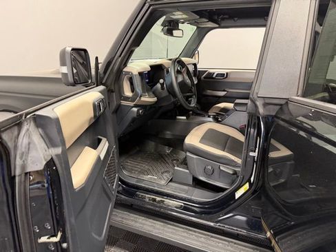 Used 2022 Ford Bronco Wildtrak AWD/4WD image 14