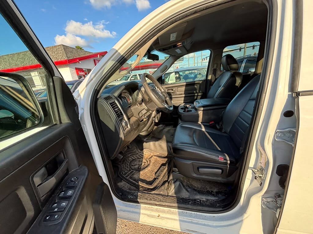 Used 2023 RAM 1500 Tradesman w/ Trailer Tow Group AWD/4WD image 4