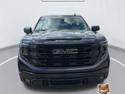 Used 2024 GMC Sierra 1500 Elevation image 1