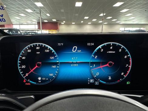 Used 2022 Mercedes-Benz GLB 250 image 18
