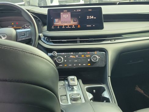 Used 2024 INFINITI QX60 Pure image 9