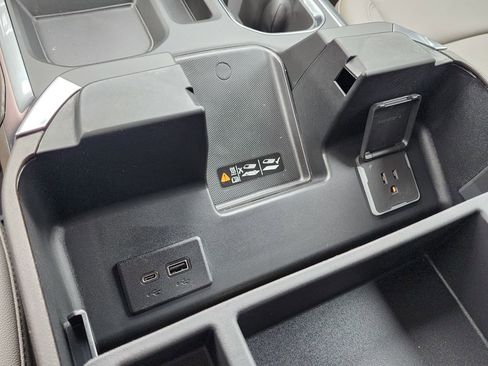 New 2026 GMC Sierra 1500 SLT image 34