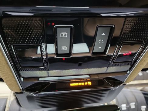 Used 2025 Land Rover Range Rover Sport Dynamic SE image 21