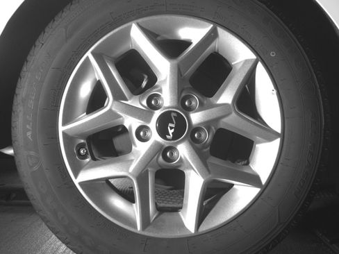 Used 2025 Kia Soul LX w/ LX Technology Package FWD image 15