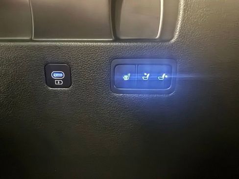 Used 2025 Hyundai Palisade Calligraphy AWD/4WD image 13