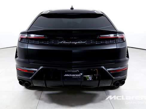 Used 2025 Lamborghini Urus SE AWD/4WD image 7
