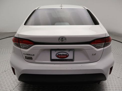 Certified 2024 Toyota Corolla LE FWD image 10