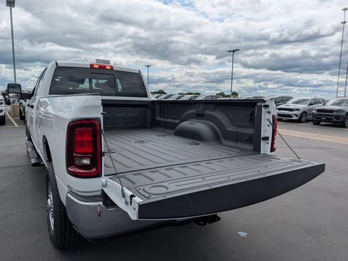 New 2026 RAM 3500 Tradesman AWD/4WD image 7