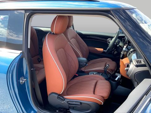Used 2024 MINI Cooper S FWD image 9