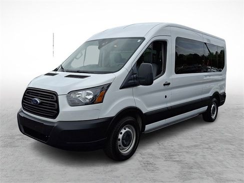 Used 2019 Ford Transit 350 XL image 3