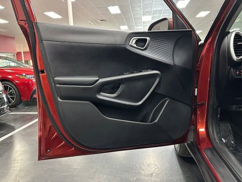 Used 2021 Kia Soul S FWD image 13