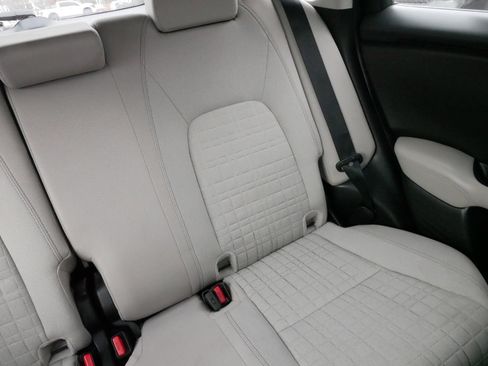 Certified 2023 Honda HR-V LX image 14