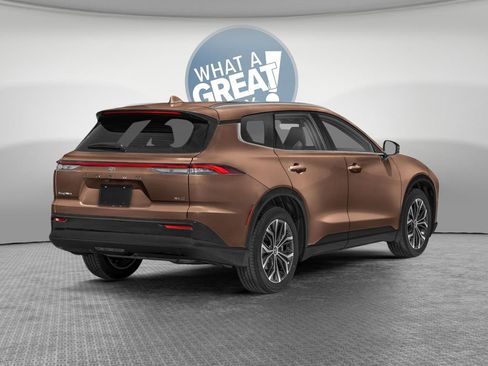 New 2026 Toyota Crown Signia AWD/4WD image 2