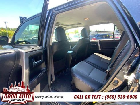 Used 2017 Toyota 4Runner SR5 Premium AWD/4WD image 12