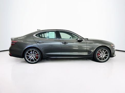 Used 2025 Genesis G70 2.5T AWD/4WD image 10