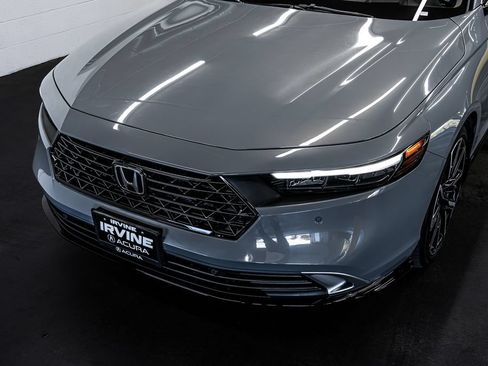 Used 2024 Honda Accord Touring image 11