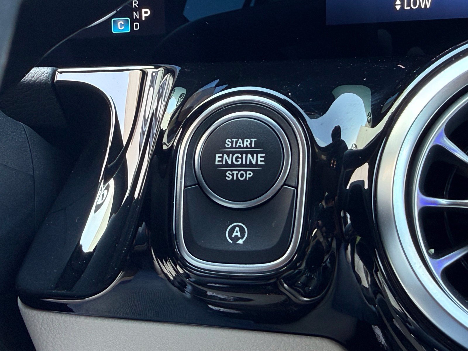 Used 2026 Mercedes-Benz GLA 250 image 35