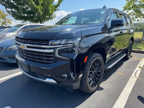 Used 2021 Chevrolet Tahoe LT w/ LT Signature Package AWD/4WD image 3