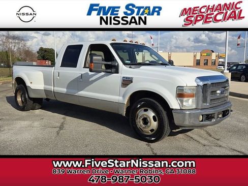 Used 2010 Ford F350 Lariat image 1