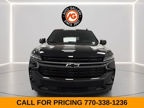 Used 2021 Chevrolet Suburban RST w/ Rear Media and Nav Package AWD/4WD image 3