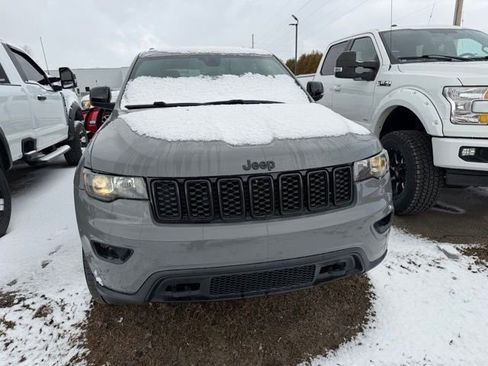 Used 2021 Jeep Grand Cherokee Freedom Edition image 2