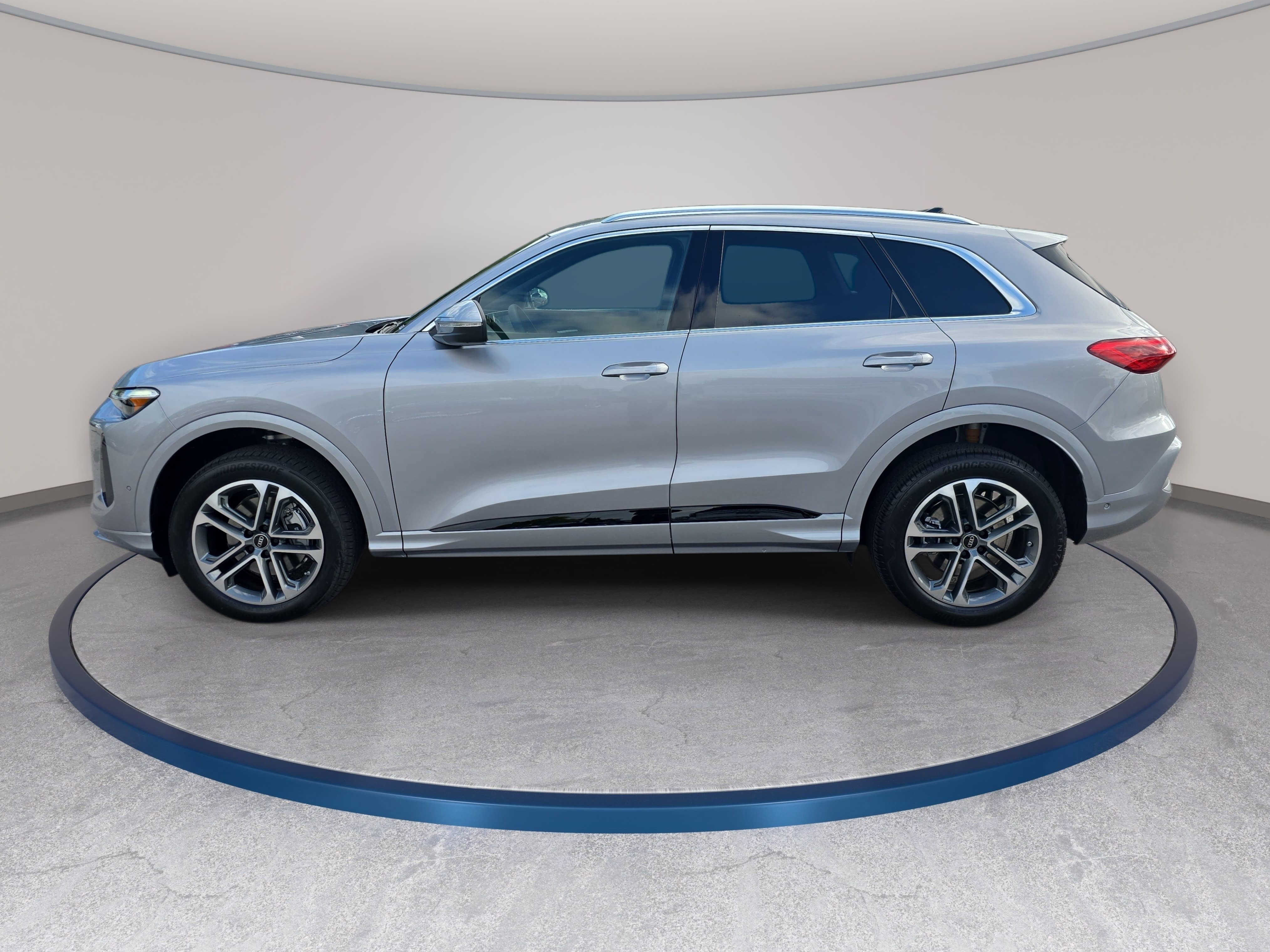 New 2026 Audi Q5 Premium Plus AWD/4WD image 8