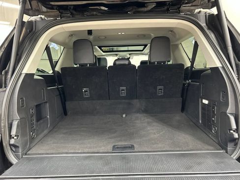 Used 2025 Ford Expedition Max Platinum AWD/4WD image 30