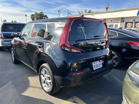 Used 2021 Kia Soul S FWD image 13