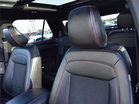 Used 2023 Ford Explorer ST-Line w/ Class IV Trailer Tow Package image 20