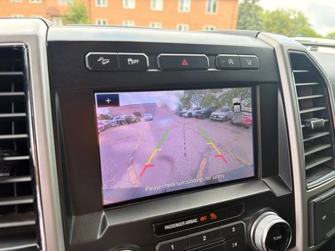 Used 2020 Ford F150 Lariat w/ Equipment Group 502A Luxury AWD/4WD image 17