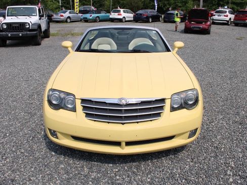 Used 2005 Chrysler Crossfire Limited RWD image 3