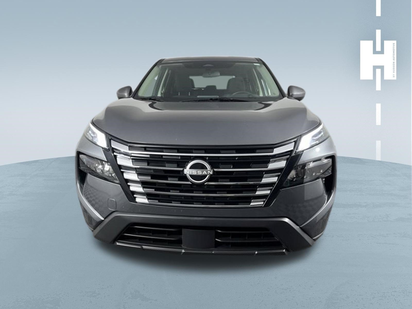 Used 2026 Nissan Rogue SV FWD image 3